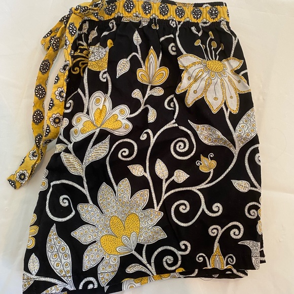Vera Bradley Retired Print Yellow Bird Sleep Short size Medium - Picture 3 of 7